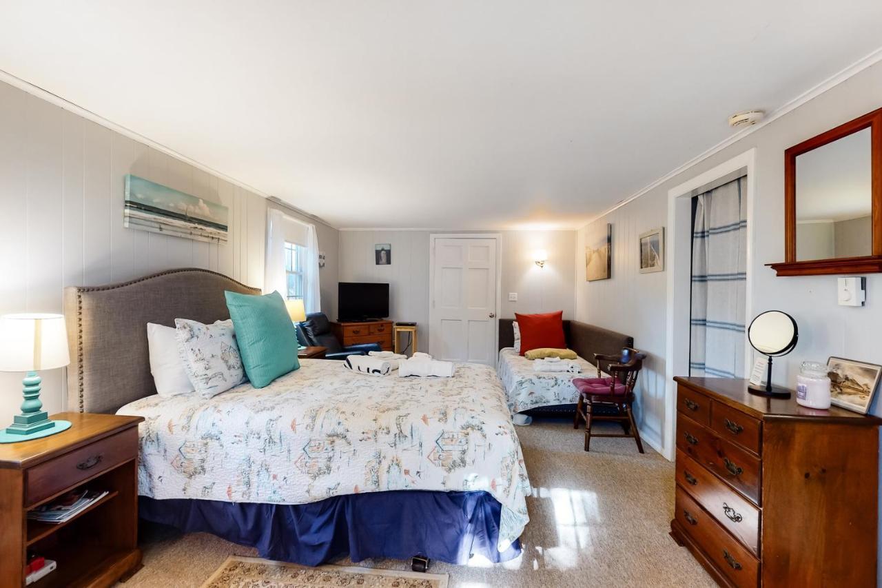 Beach Rose Guest Studio Nauset Heights Экстерьер фото