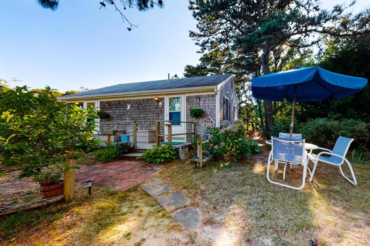 Beach Rose Guest Studio Nauset Heights Экстерьер фото